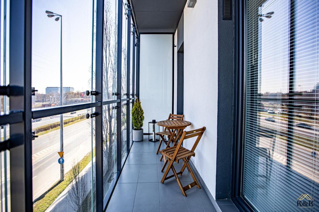 K&K Apartament Blisko Centrum Near City Center ワルシャワ エクステリア 写真