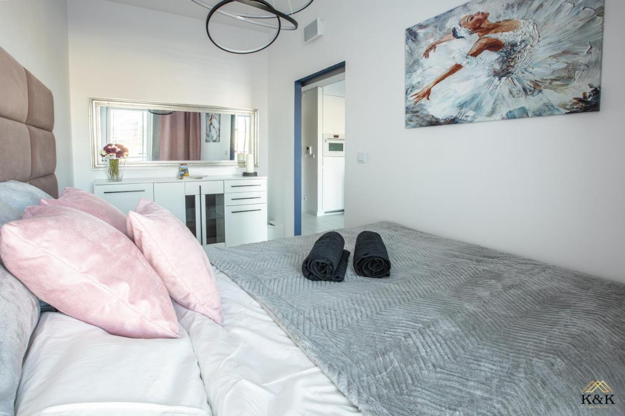 K&K Apartament Blisko Centrum Near City Center ワルシャワ エクステリア 写真
